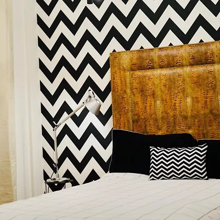 The Fahouse Apartment *